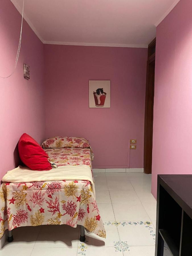 Colorful House Apartment Наполи Екстериор снимка